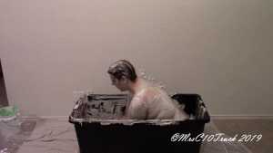 bringing-in-the-new-year-with-a-mess_12.